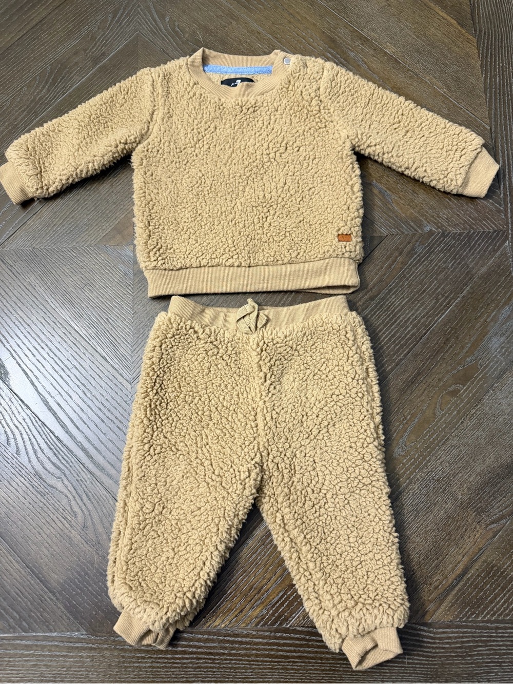 7 For All Mankind Kids Beige Sherpa Matching Set